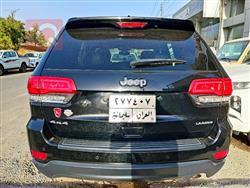 جیپ گراند شیرۆکی